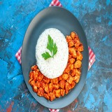 Hähnchenflügel in Tontopf