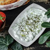 Würziger Joghurt-Dip